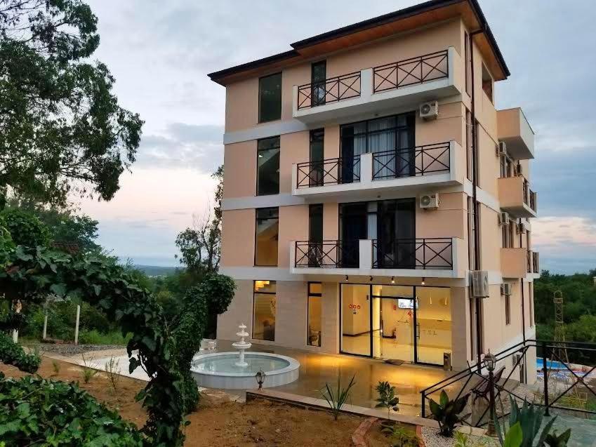 Vita Gardenia Hotel Tskaltubo Exterior photo